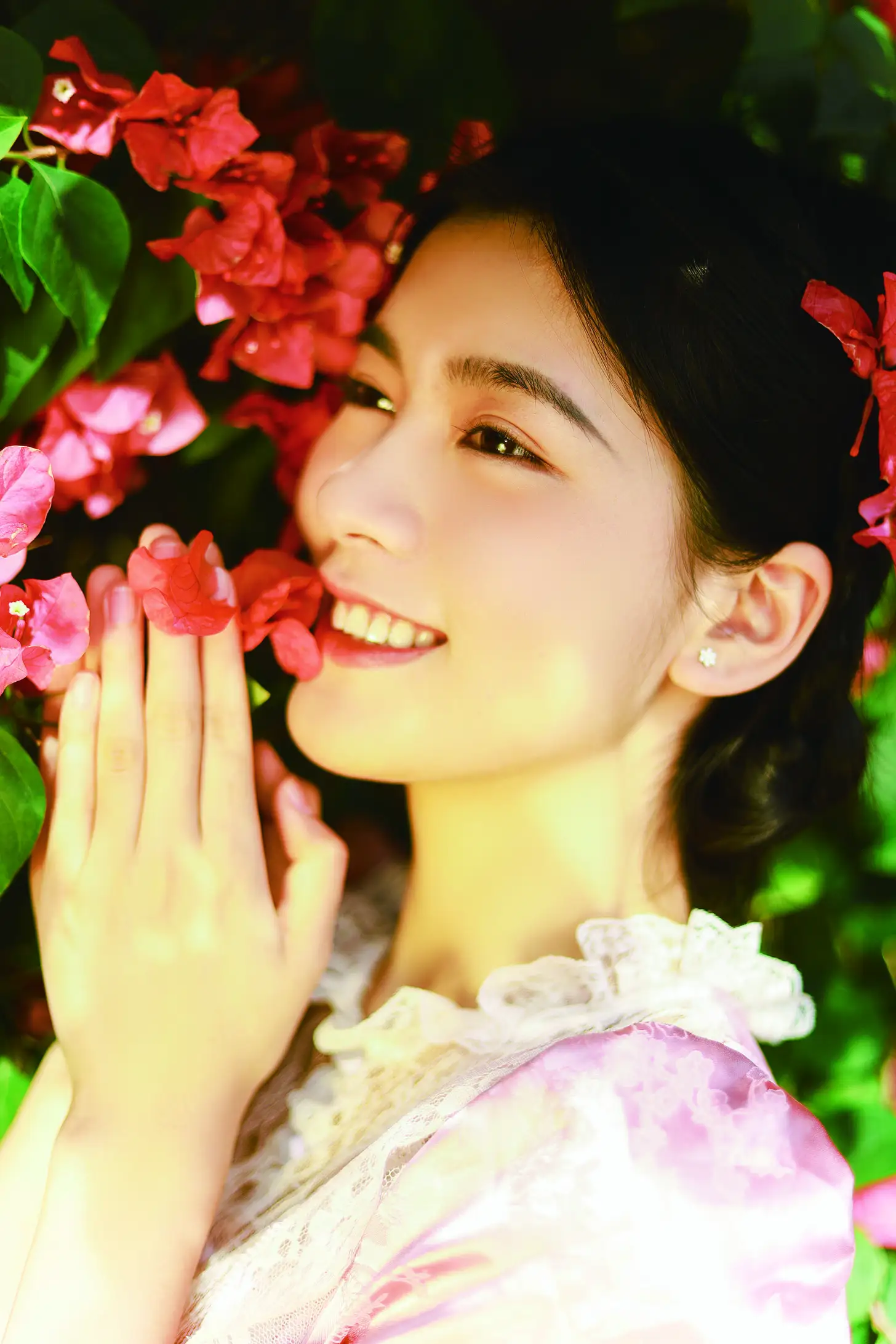 [YITUYU] 2022.09.12 Vol.1932 – Bougainvillea and the Girl Xinhui#[21P]-3